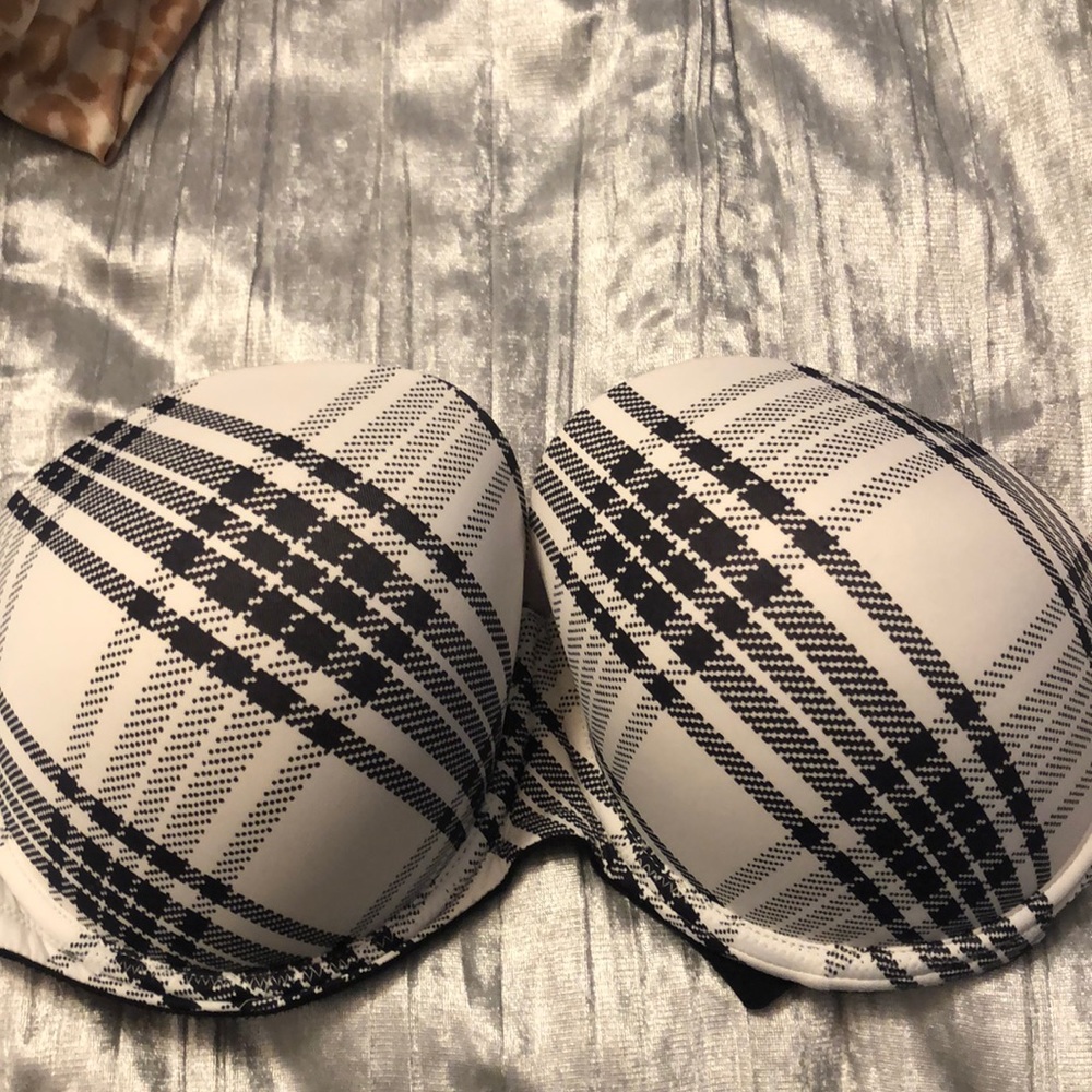 Victoria Secret Pink push up bra